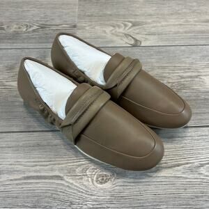 Mercedes Castillo Erin Grey Powder Leather Flats - Size 5